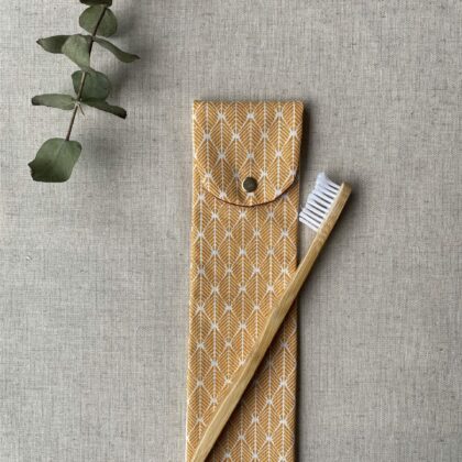 L'étui à brosse à dents - Feuillage