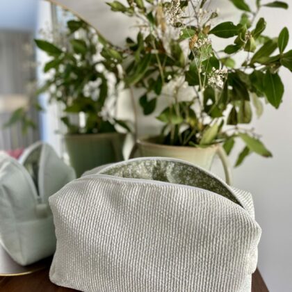 TROUSSE VELOURS - Blanche