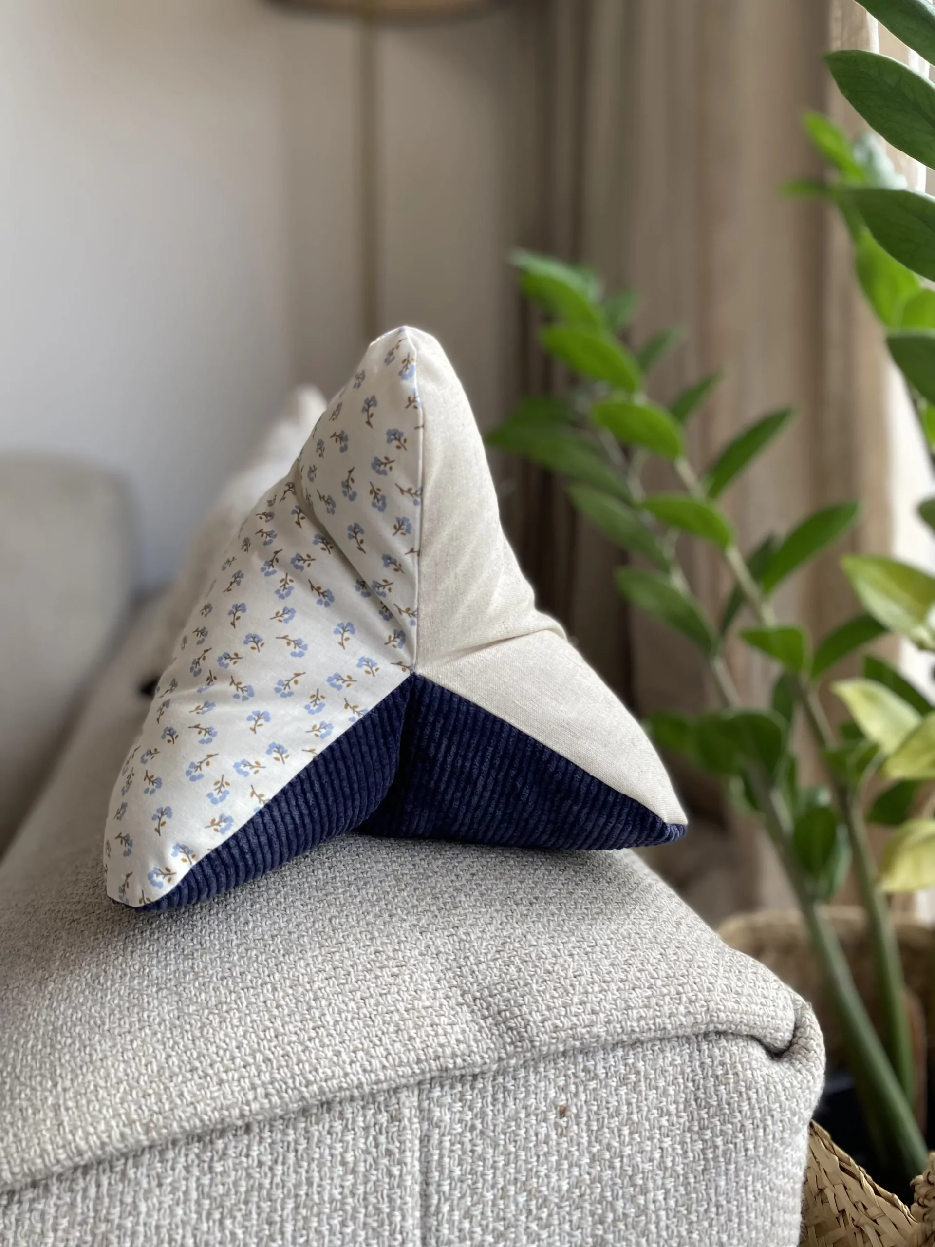 COUSSIN DE CERVICALES - ÉLIE