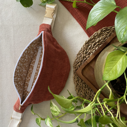 SAC BANANE EN VELOURS - ÉDEN