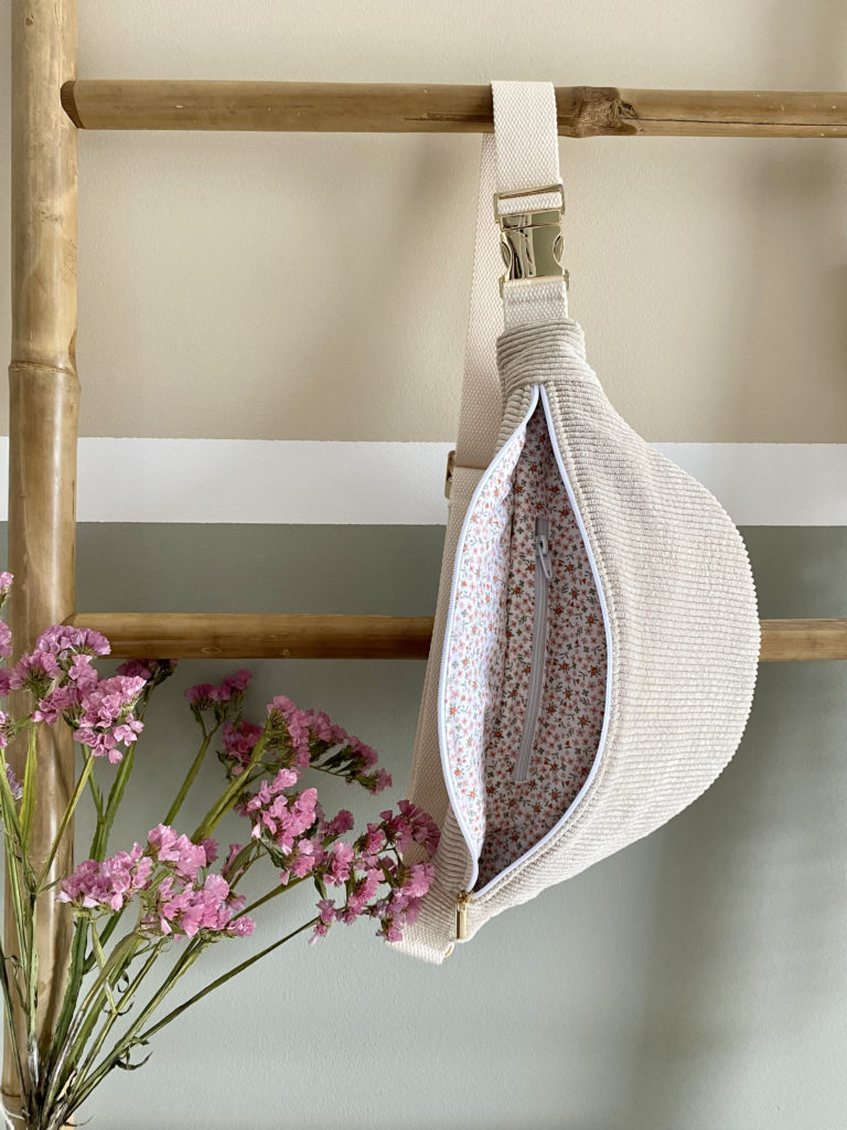 SAC BANANE EN VELOURS - JEANNE