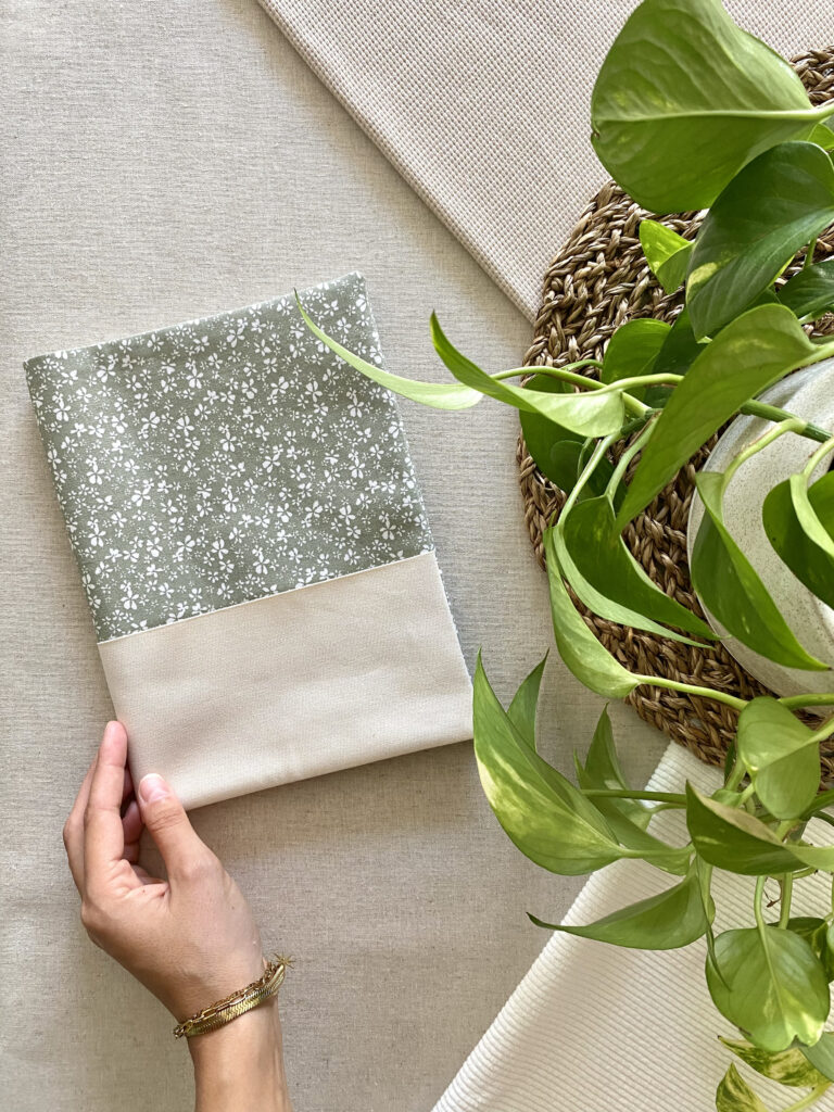 PROTEGE CARNET DE SANTE - COLLECTION CELESTE