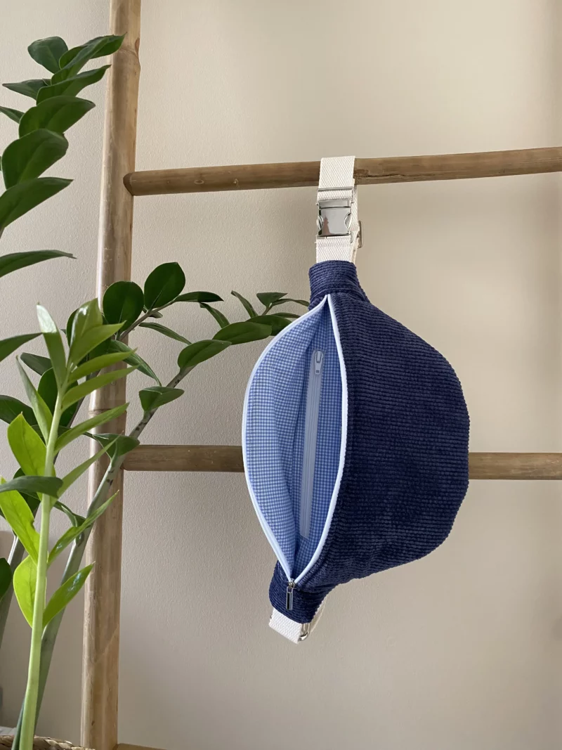 SAC BANANE EN VELOURS BLEU - VICHY