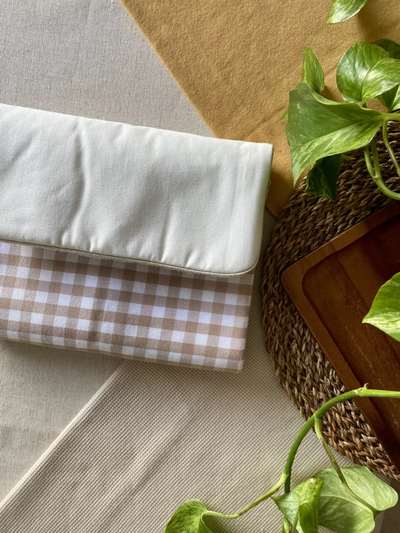 TAPIS À LANGER NOMADE - VICHY BEIGE