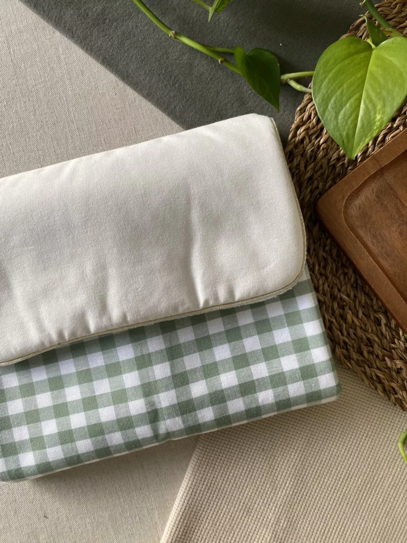 TAPIS À LANGER NOMADE - VICHY VERT
