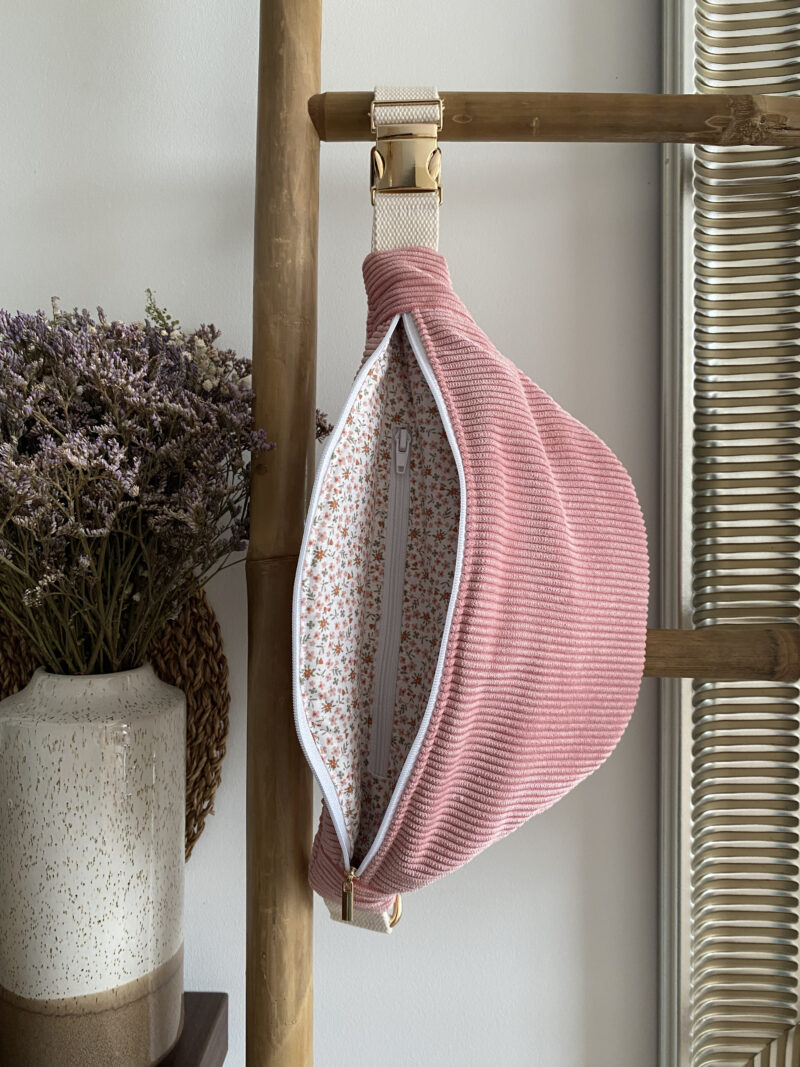SAC BANANE EN VELOURS ROSE - JEANNE