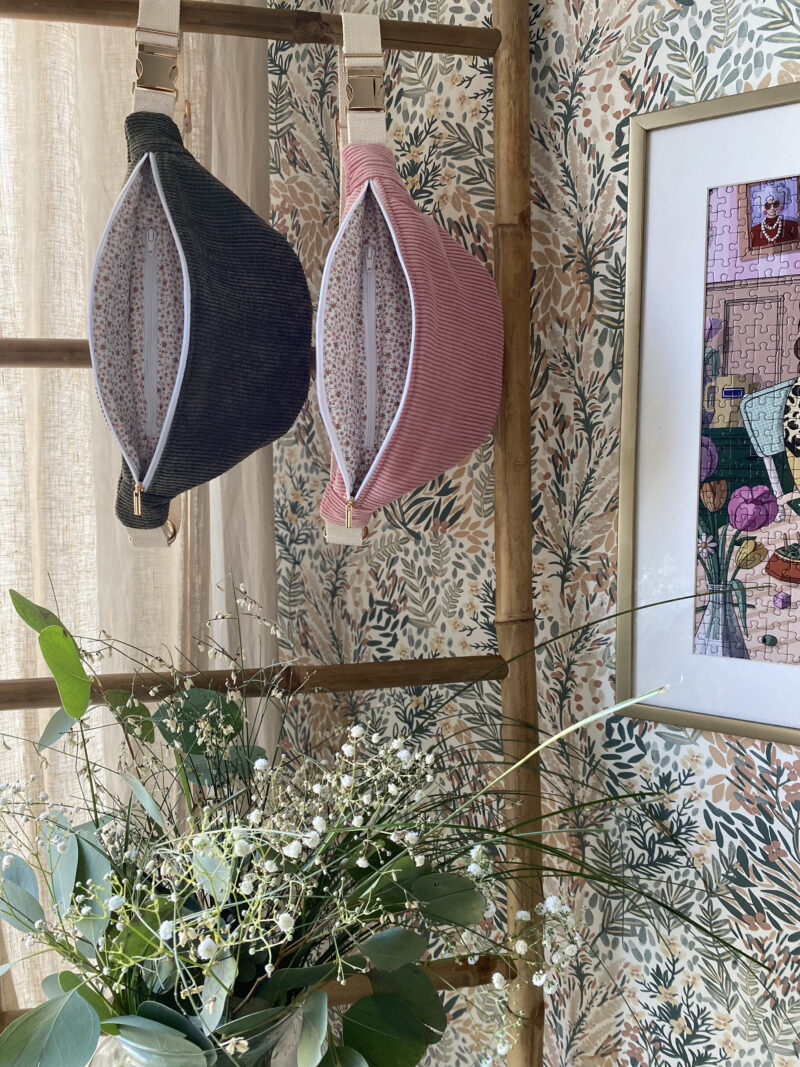 Sac banane en velours rose -  Jeanne – Image 4