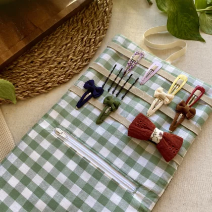 RANGE-BARETTES ENFANT - VICHY VERT / VELOURS KAKI