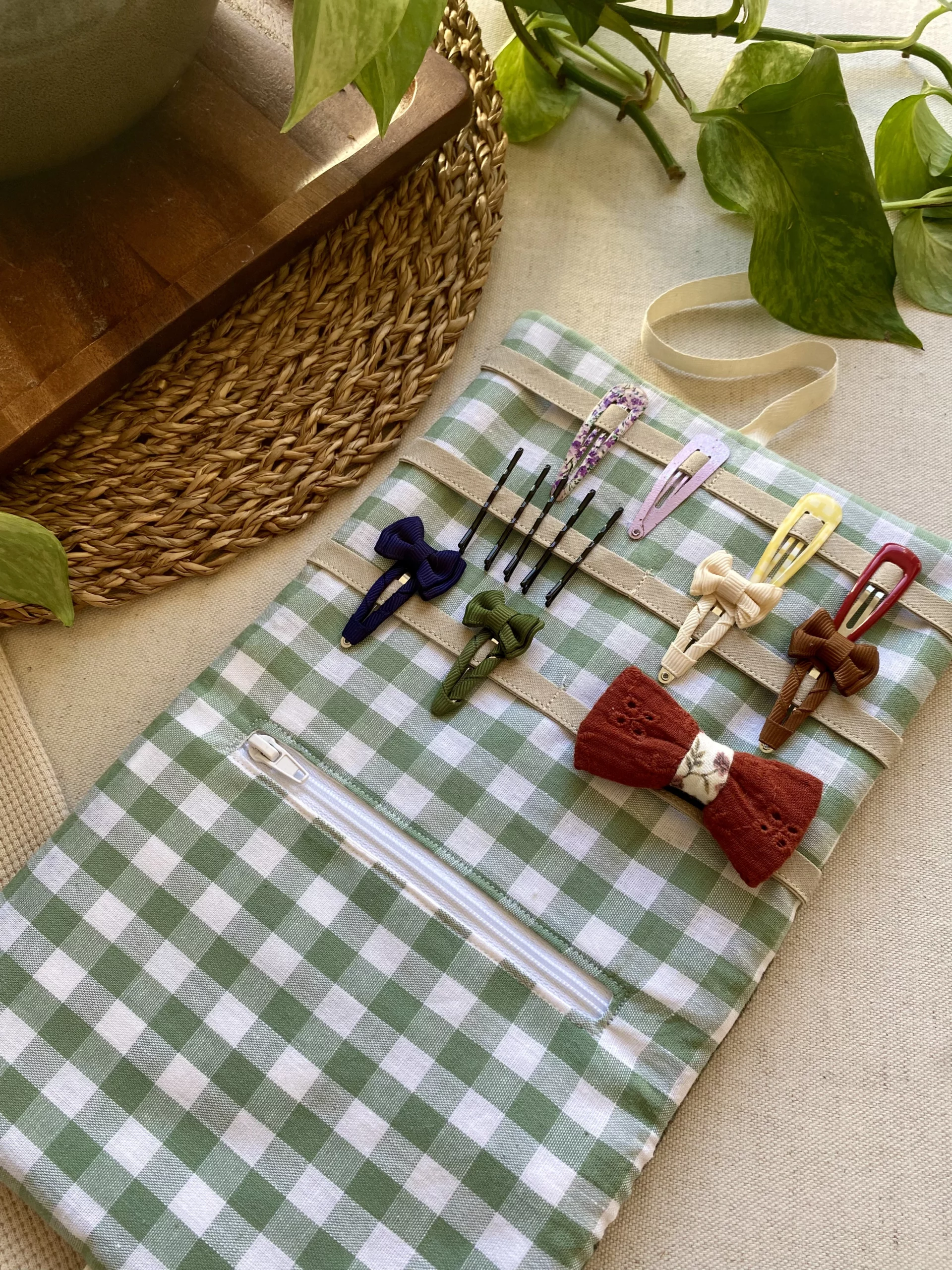 RANGE-BARETTES ENFANT - VICHY VERT / VELOURS KAKI