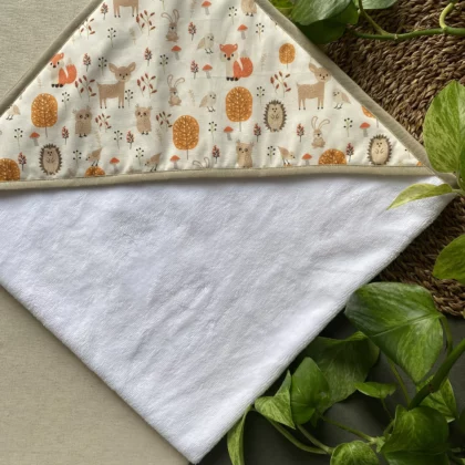 CAPE DE BAIN - EN FORÊT