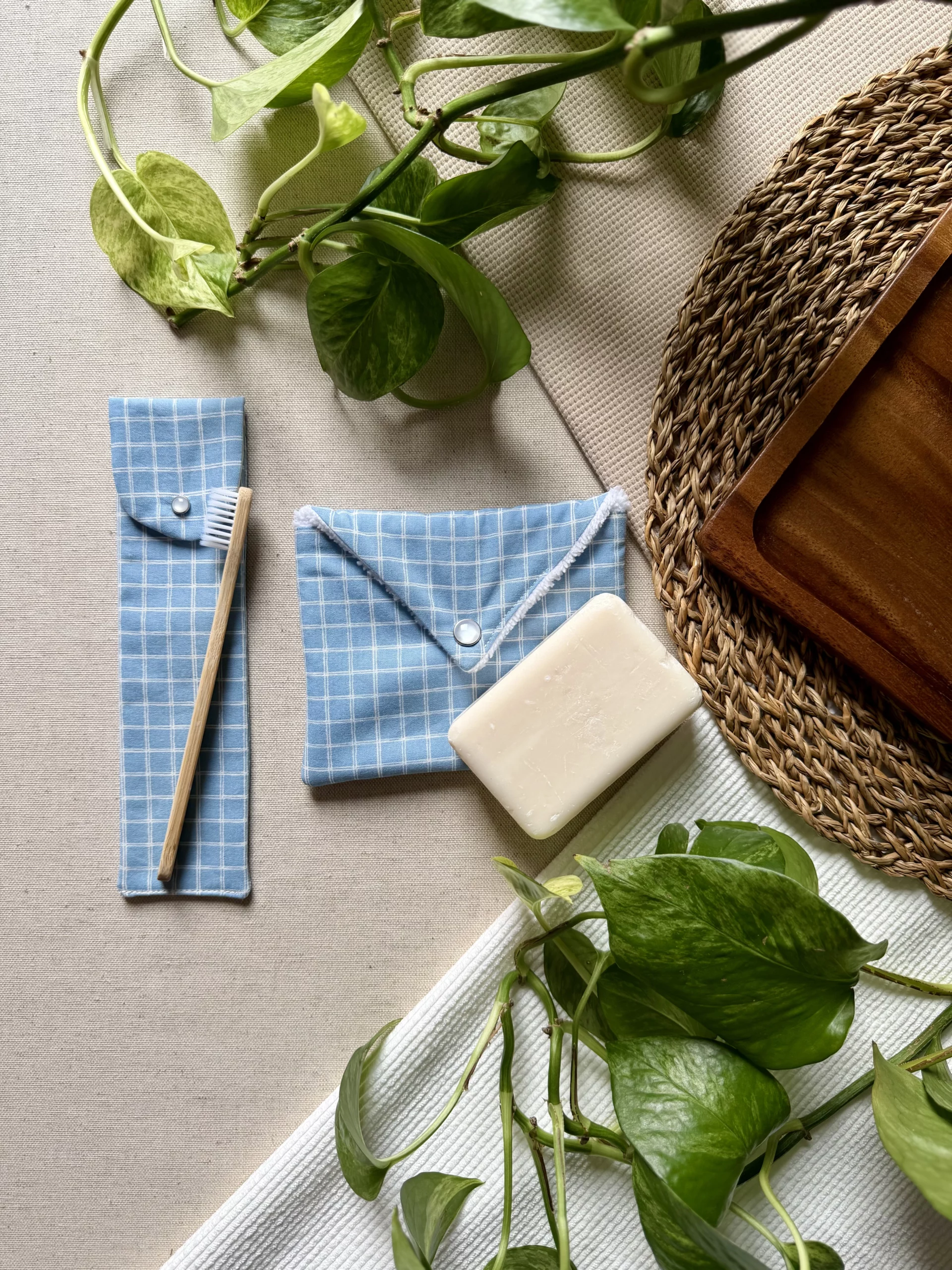 ÉTUI À SAVON ET À BROSSE À DENTS - MAX